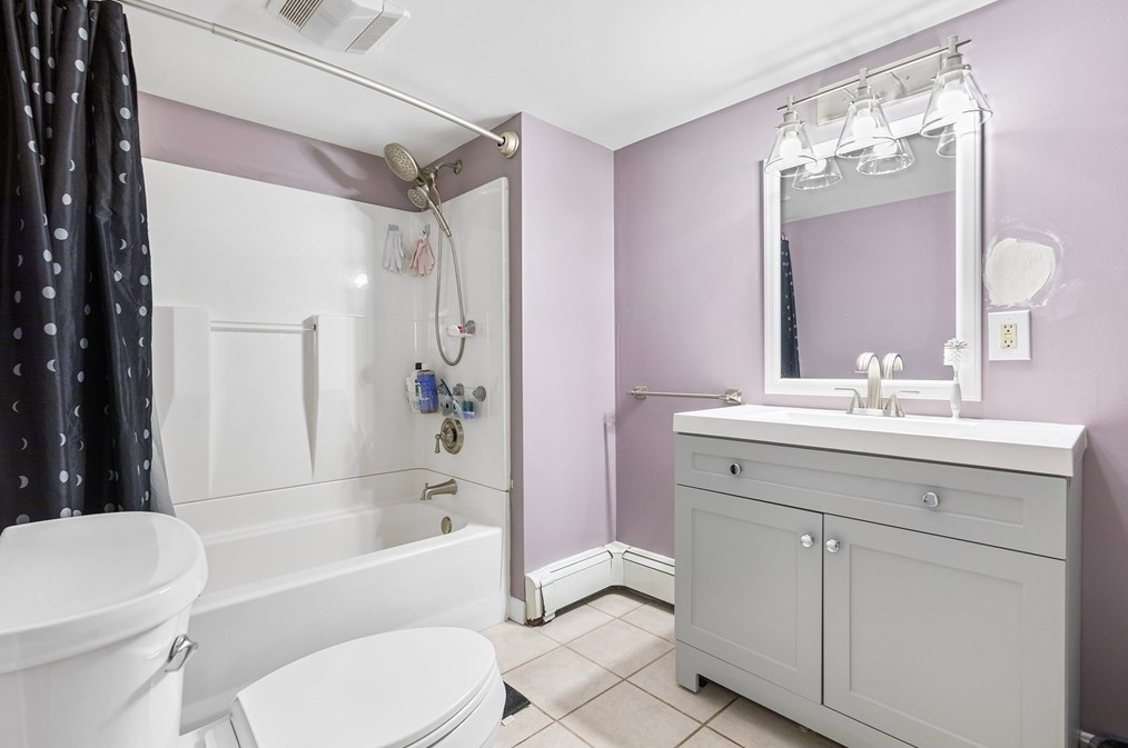 243 Myricks St, Taunton MA 02718-1427 exterior