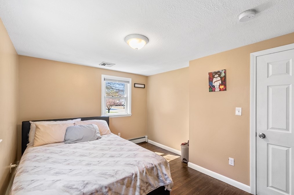 243 Myricks St, Taunton MA 02718-1427 exterior