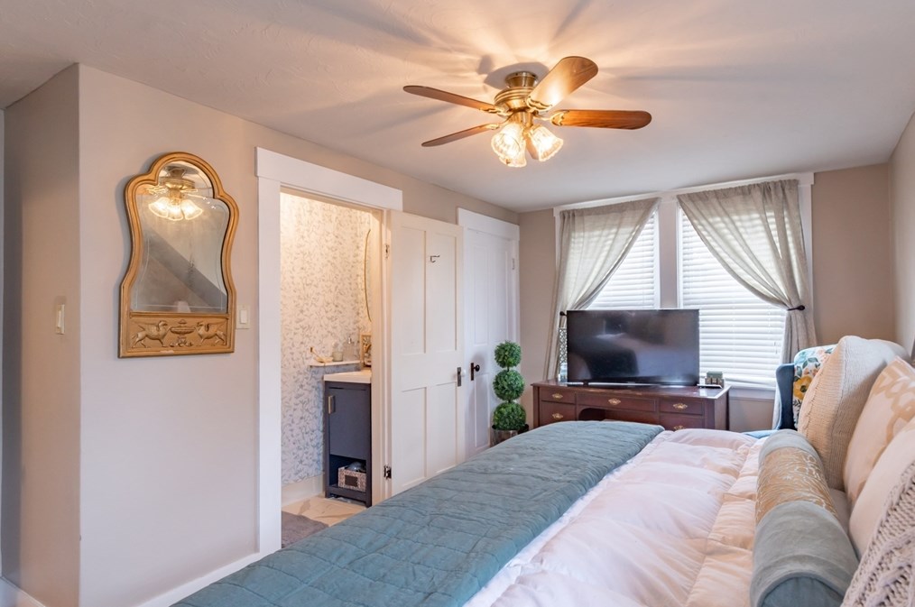 254 Front St, Winchendon MA  01475-1555 exterior