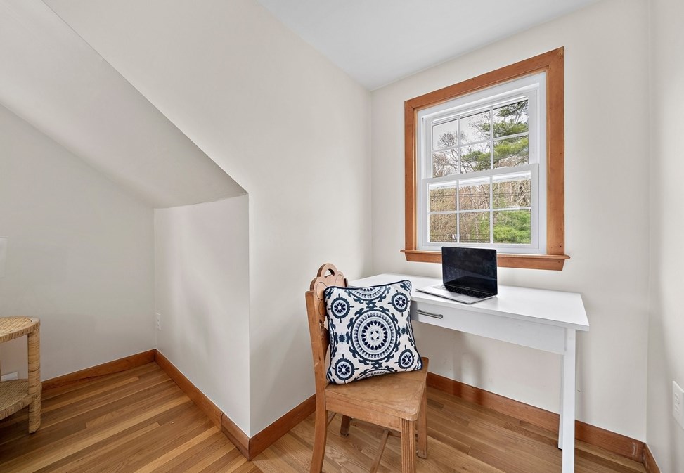 41 Wampatuck St, Pembroke MA  02359-2430 exterior