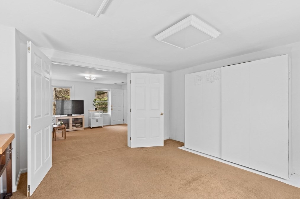 235 Pleasant St, Hanover MA  02339-1840 exterior