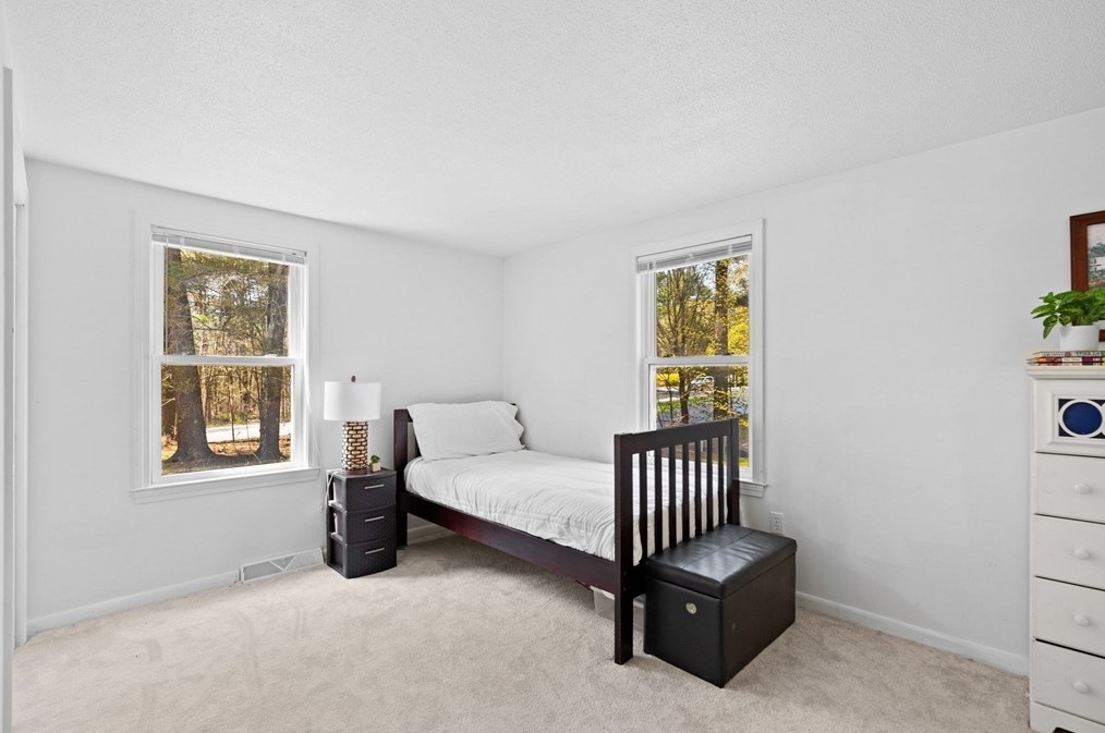 235 Pleasant St, Hanover MA  02339-1840 exterior