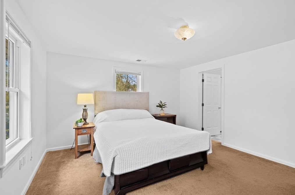 235 Pleasant St, Hanover MA  02339-1840 exterior