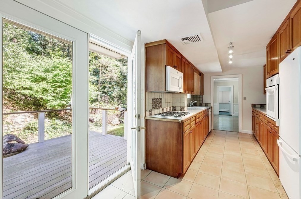 120 Goulding St, Holliston MA 01746-2543 exterior