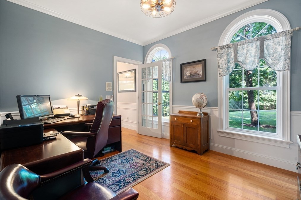 400 New Boston Rd, Sturbridge MA 01566-2322 exterior