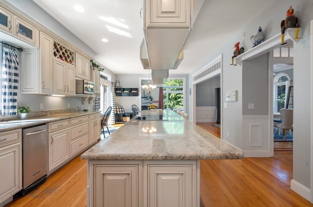 400 New Boston Rd, Sturbridge MA 01566-2322 exterior