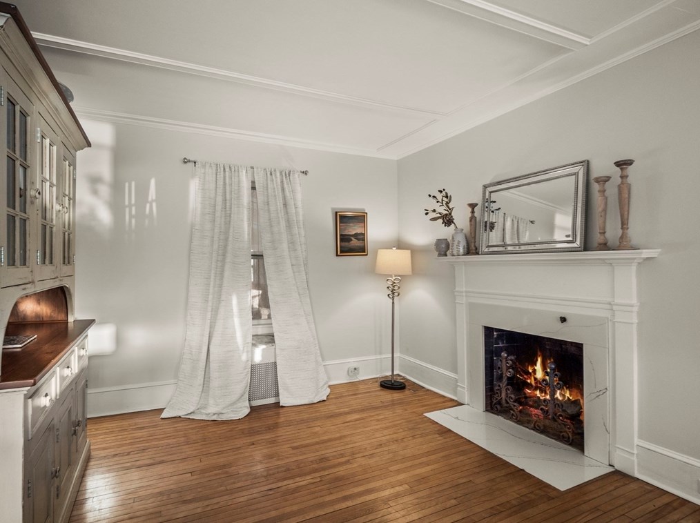 348 Main St, Groveland MA  01834-1111 exterior