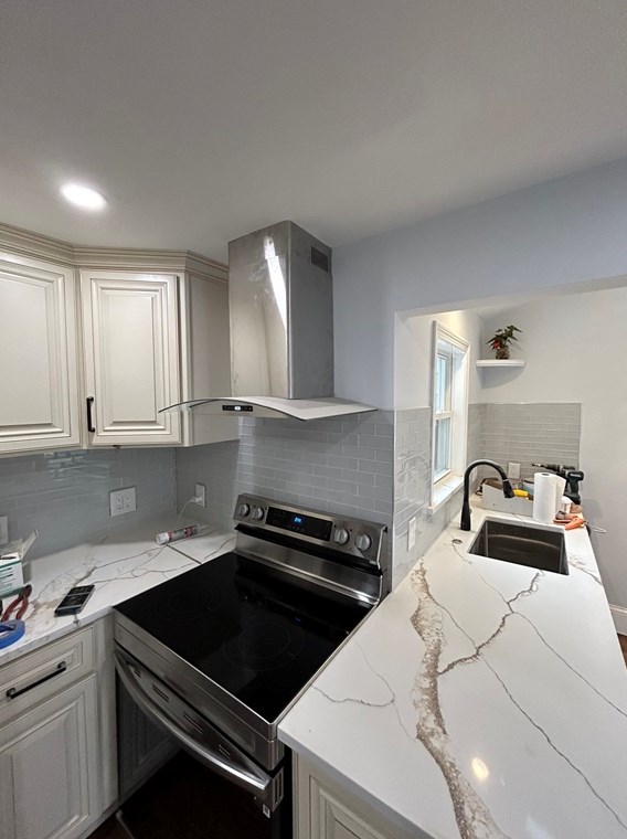 345 Granite St, Quincy MA 02169-4940 exterior