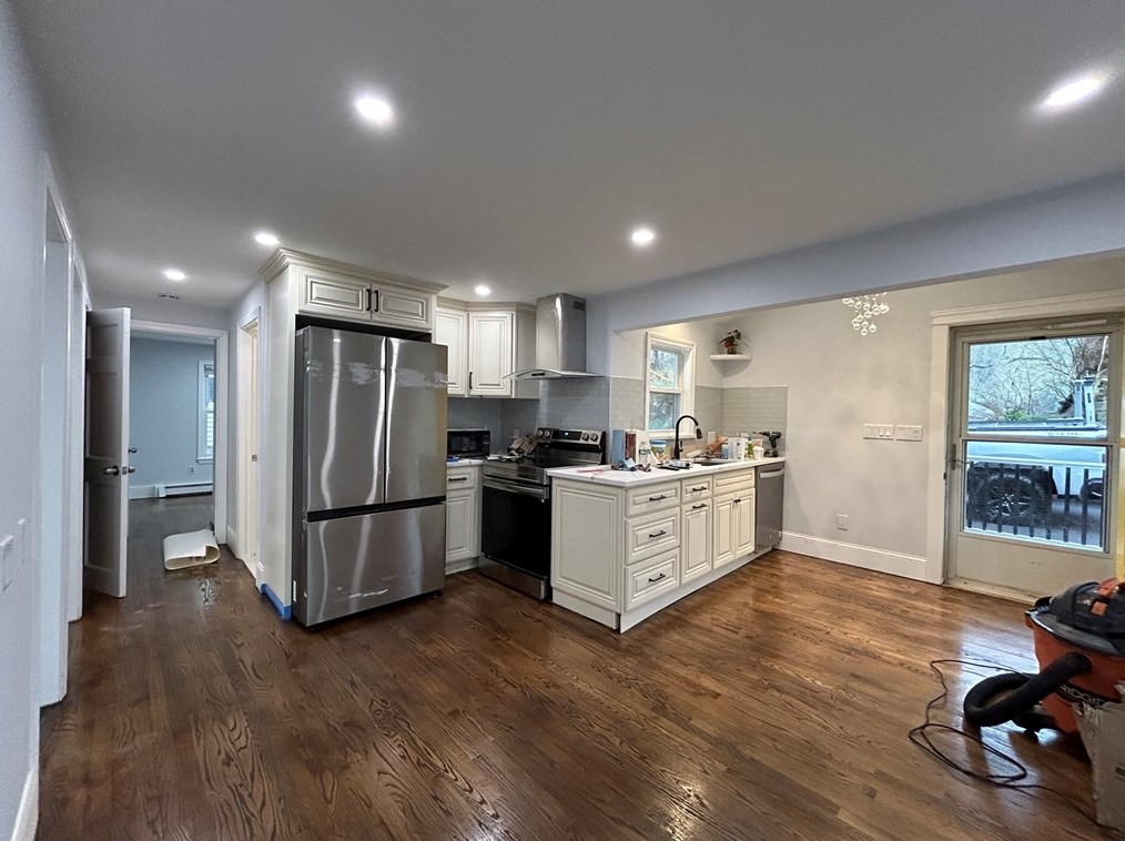 345 Granite St, Quincy MA 02169-4940 exterior