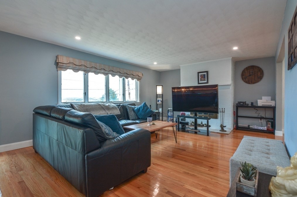 35 Worcester St, Methuen MA  01844-3257 exterior