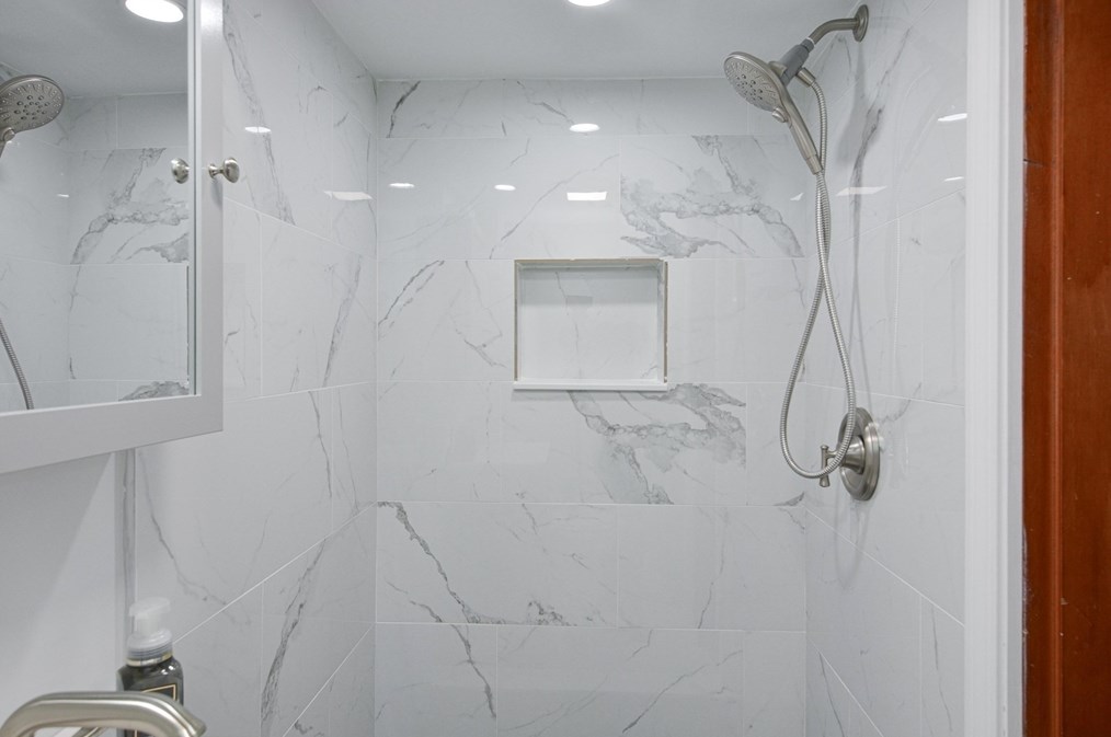 35 Worcester St, Methuen MA  01844-3257 exterior