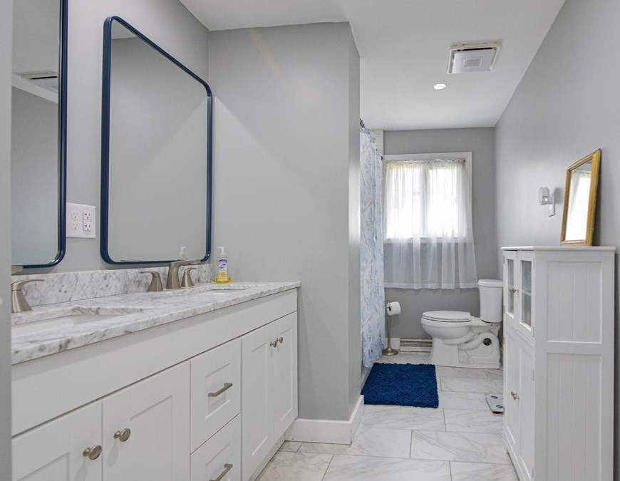 35 Worcester St, Methuen MA  01844-3257 exterior