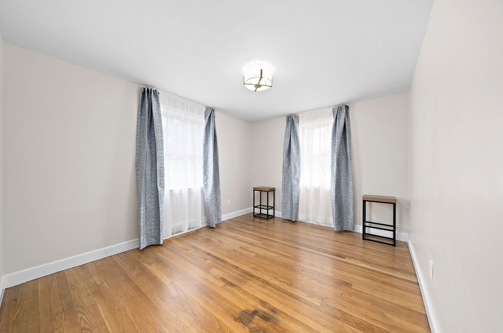 24 Leslie Ave, Weymouth MA  02188-3410 exterior