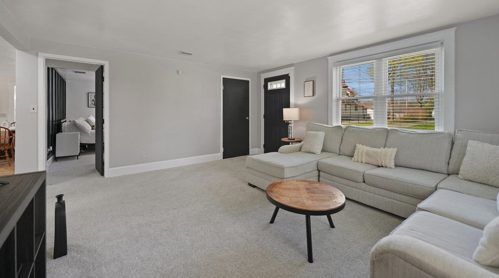 14 Maple St, Taunton MA  02780-3022 exterior