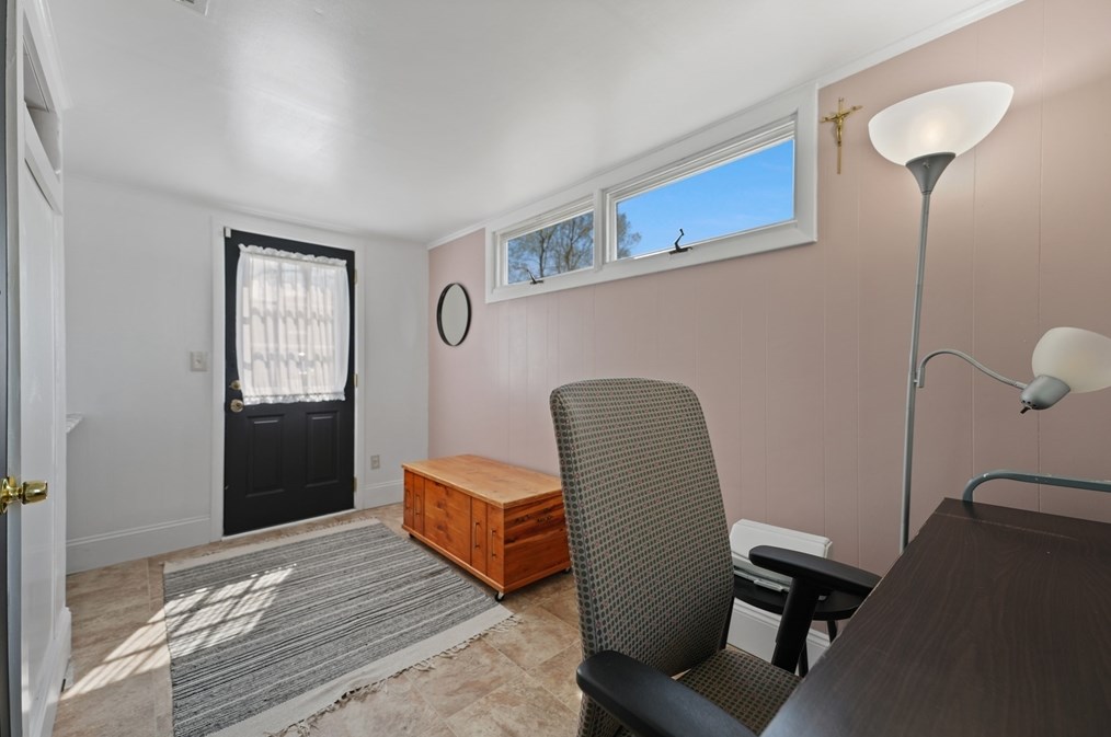 14 Maple St, Taunton MA  02780-3022 exterior