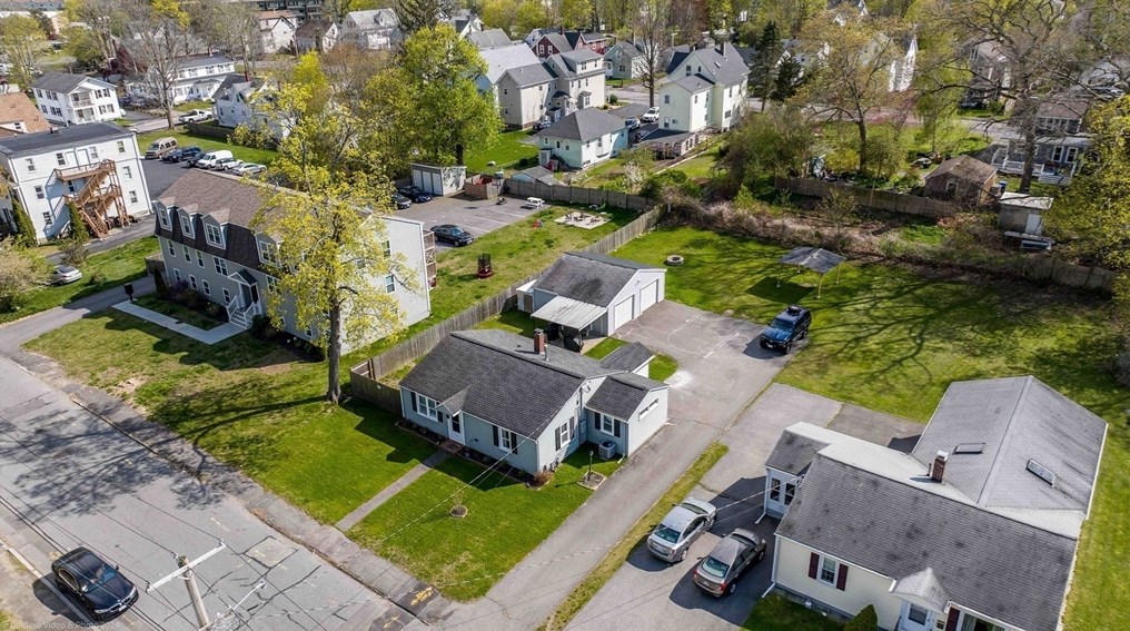 14 Maple St, Taunton MA  02780-3022 exterior