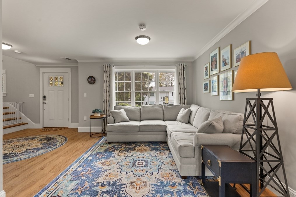 15 Kinsman Pl, Natick MA  01760-2732 exterior