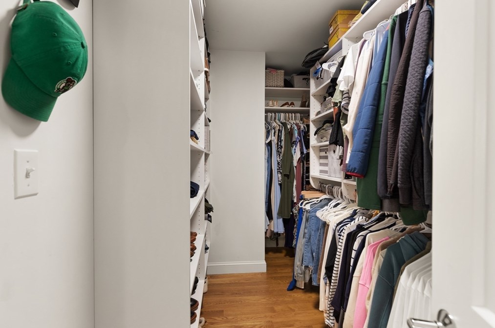 15 Kinsman Pl, Natick MA  01760-2732 exterior