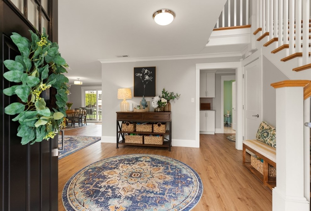 15 Kinsman Pl, Natick MA  01760-2732 exterior