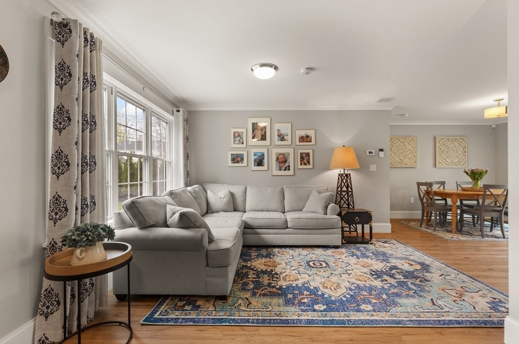 15 Kinsman Pl, Natick MA  01760-2732 exterior