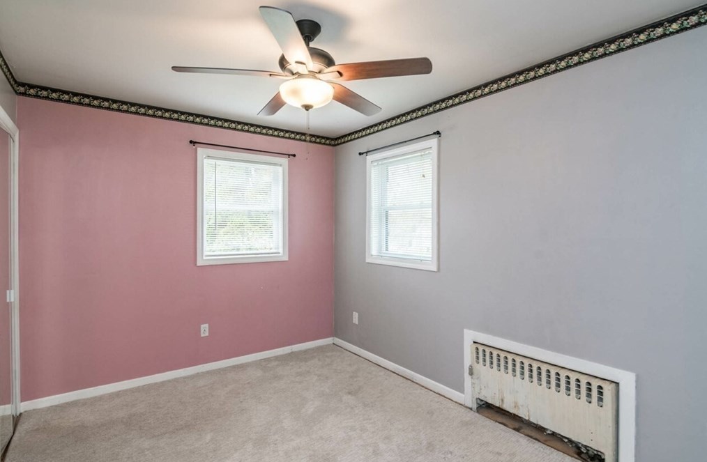 80 Hilton St, Chicopee MA 01020-3552 exterior