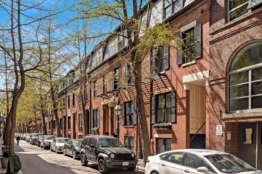 19 Gray St, Boston MA  exterior