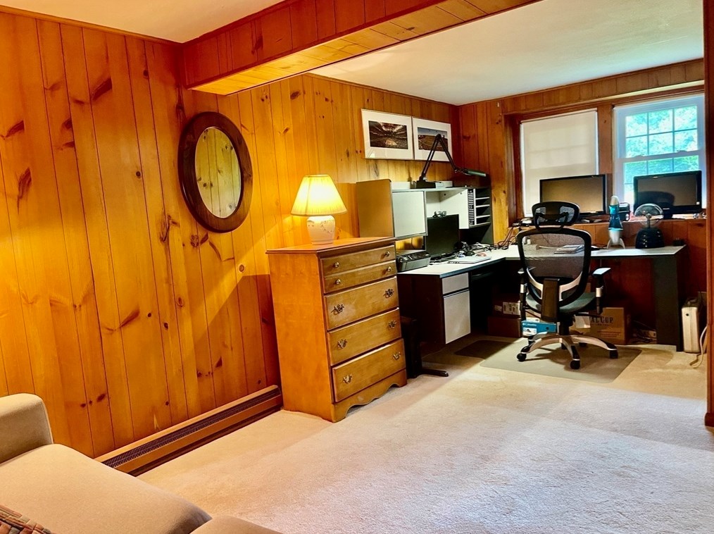 1016 St, East Bridgewater MA 02324-2943 exterior