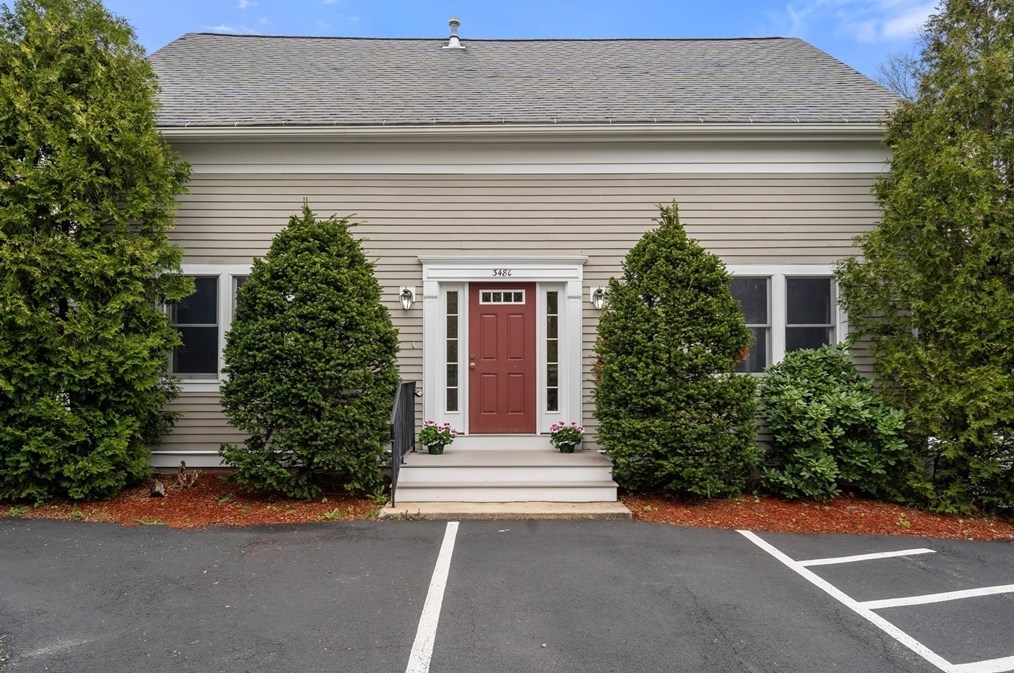 348 Union St, Ashland MA  01721-2155 exterior