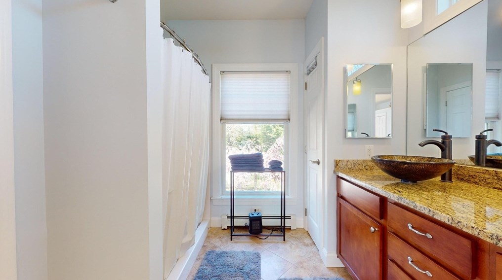 55 Horseshoe Bnd Way, Mashpee MA 02649-4310 exterior