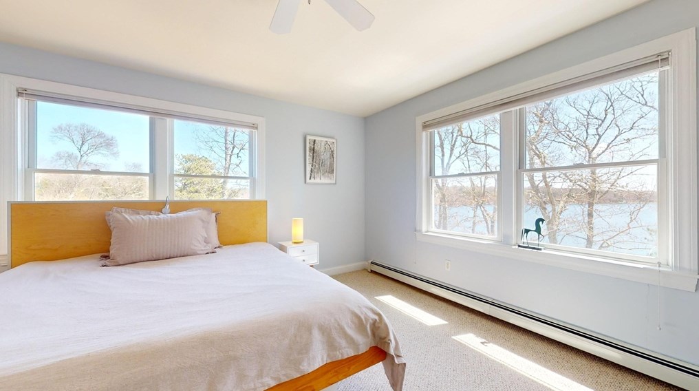 55 Horseshoe Bnd Way, Mashpee MA 02649-4310 exterior