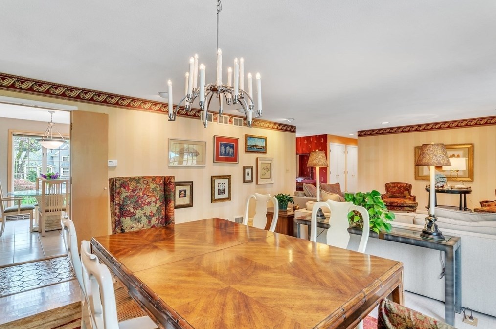 233 Ardsley Rd, Springfield MA 01106-2506 exterior