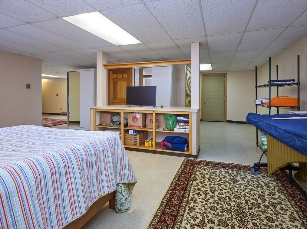 21 Collette Rd, Sturbridge MA 01518-1105 exterior