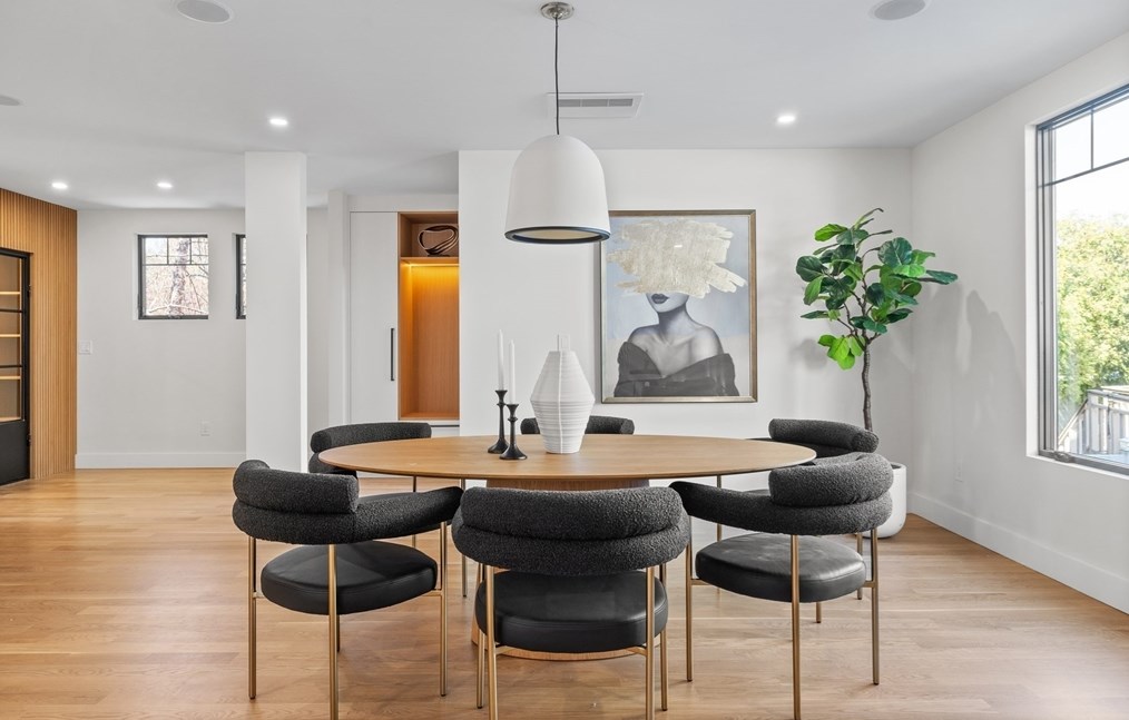 186 Holworthy St, Cambridge MA  02138-4508 exterior