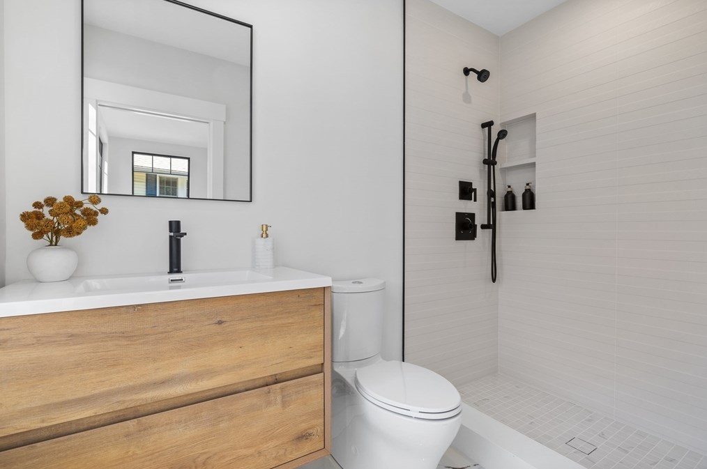 186 Holworthy St, Cambridge MA  02138-4508 exterior