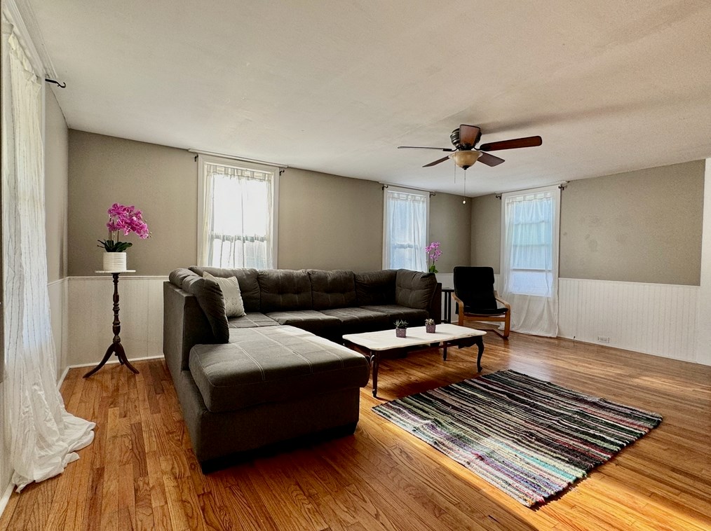 119 Shelburne Rd, Greenfield MA  01301-2107 exterior