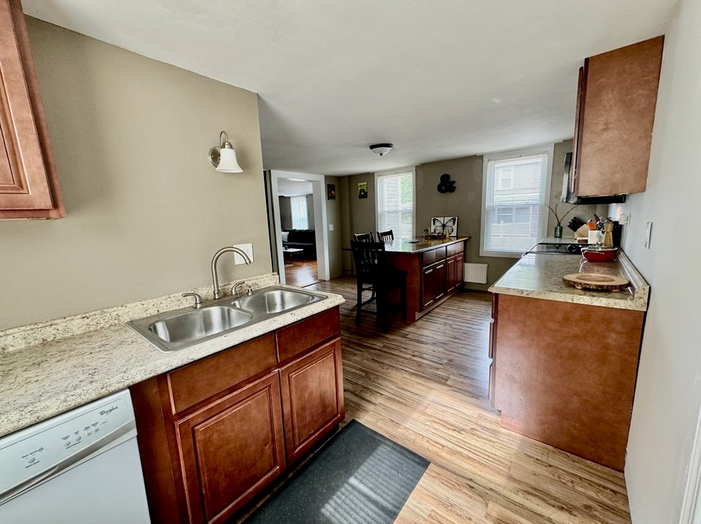 119 Shelburne Rd, Greenfield MA  01301-2107 exterior