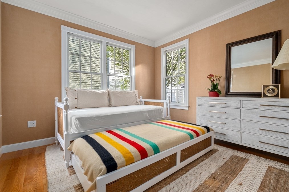 208 Marina Dr, Quincy MA 02171-1573 exterior