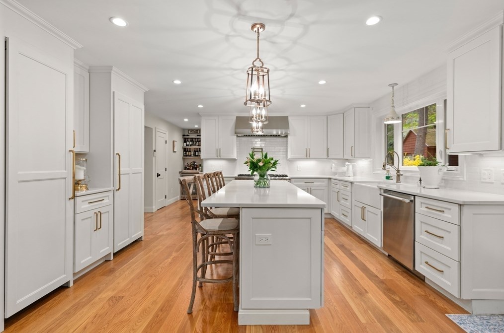 14 Frst Rd, Wakefield MA 01880-3643 exterior