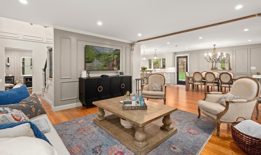 14 Frst Rd, Wakefield MA 01880-3643 exterior