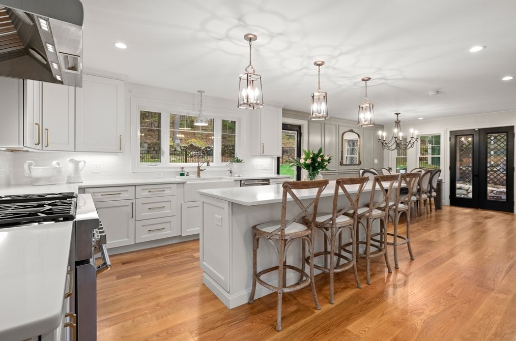 14 Frst Rd, Wakefield MA 01880-3643 exterior