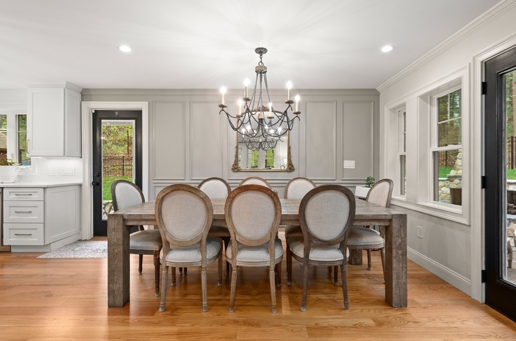 14 Frst Rd, Wakefield MA 01880-3643 exterior