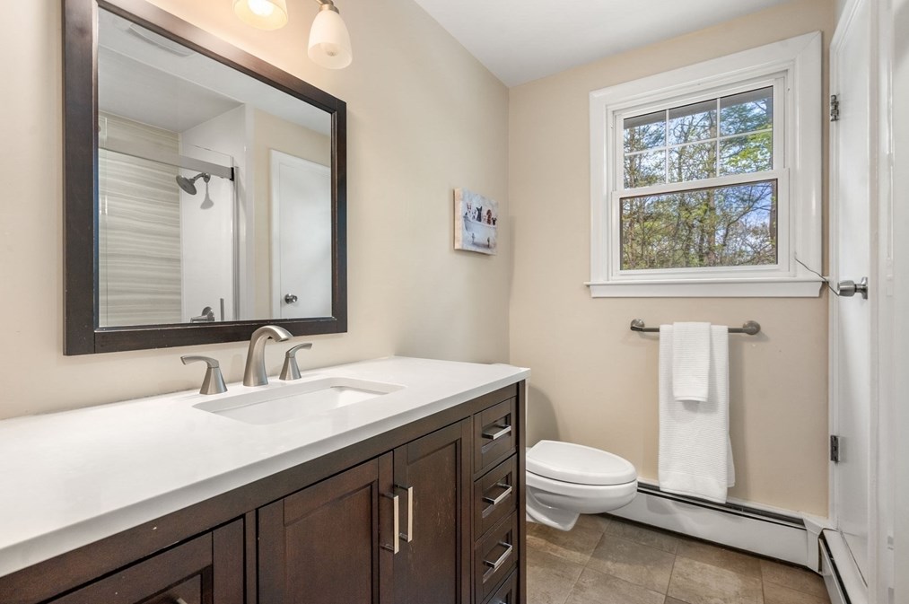 39 Grace Rd, Newton MA 02459-3426 exterior