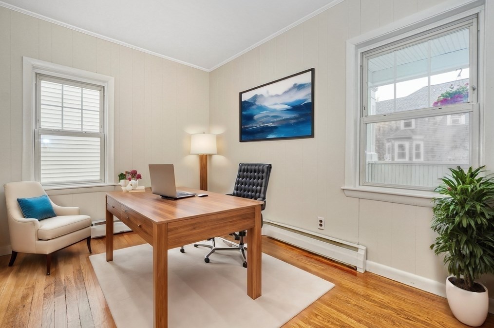 24 Ellsworth St, Medford MA  02155-1135 exterior