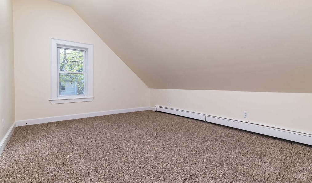 310 Middle St, Weymouth MA 02189-1202 exterior