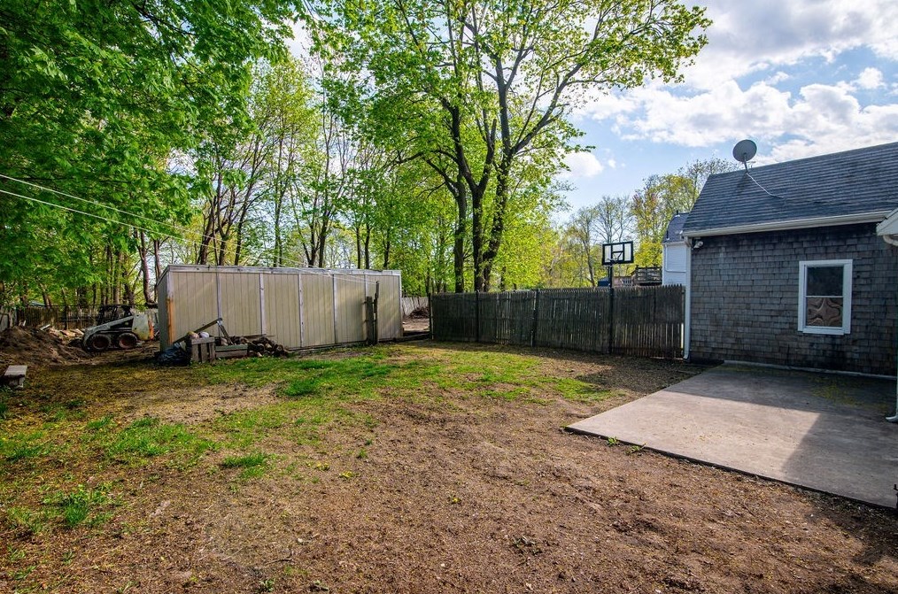 310 Middle St, Weymouth MA 02189-1202 exterior