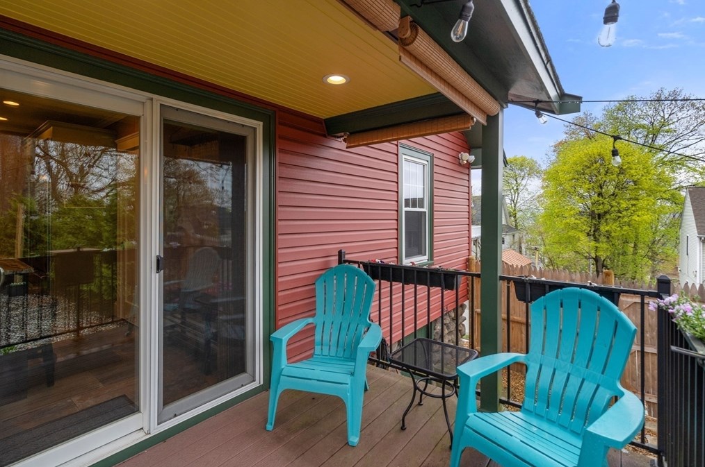 107 Green Hill Pkwy, Worcester MA  01605-2515 exterior