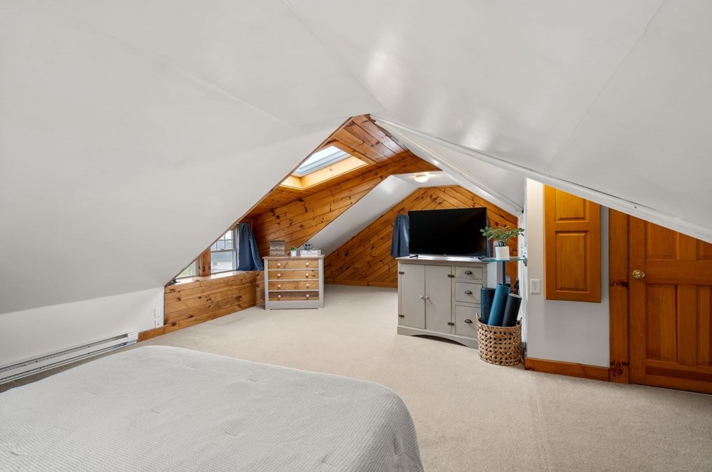 107 Green Hill Pkwy, Worcester MA  01605-2515 exterior