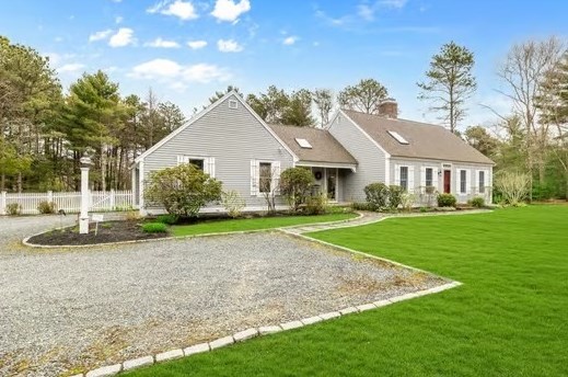 54 Way, Mashpee MA 02649-3536 exterior