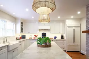 10 Lyon St, Nantucket, MA 02554 - Photo 3