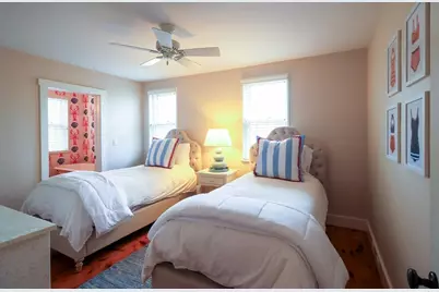 10 Lyon Street, Nantucket, MA 02554 - Photo 11